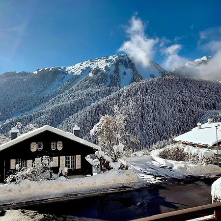 Charming Vintage Flat Near Slopes Appartement *