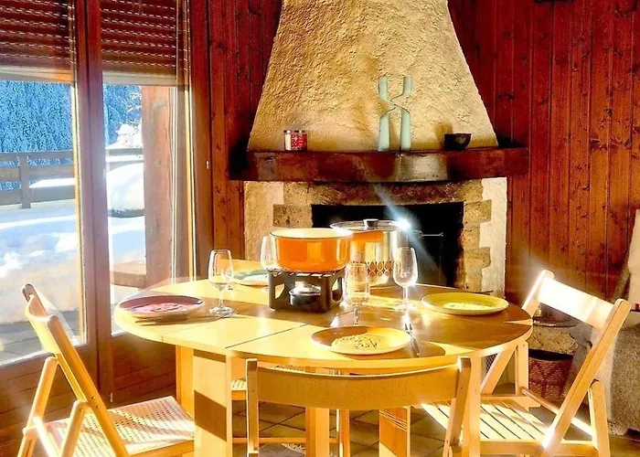 Charming Vintage Flat Near Slopes Διαμέρισμα *