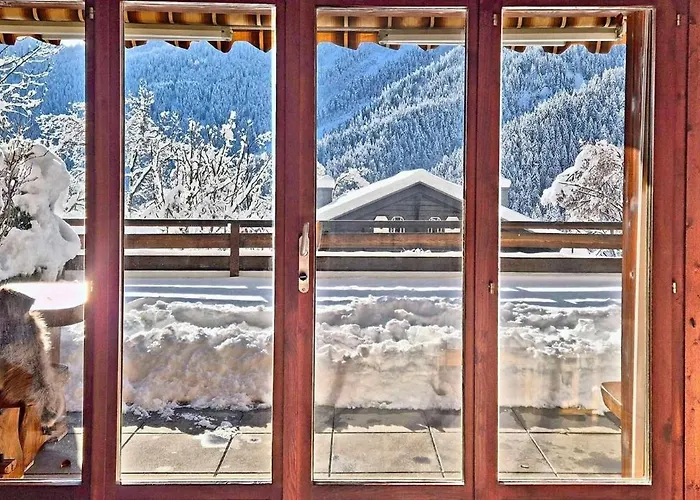 Charming Vintage Flat Near Slopes * Ovronnaz